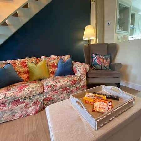 Wee Cottage - Super King Bed! Penpont 외부 사진